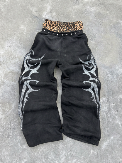 Tribal uno sweatpants